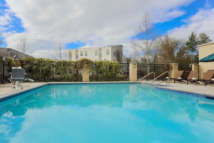 Imagen de la piscina del Hotel Hyatt Place UC Davis. Foto 20