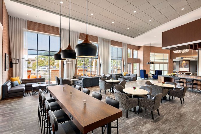 Imagen de los interiores del Hotel Hyatt Place Vacaville. Foto 14