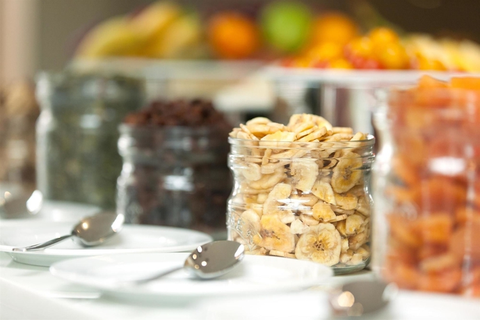 Imagen del bar/restaurante del Hotel Hyatt Place West London Hayes. Foto 4