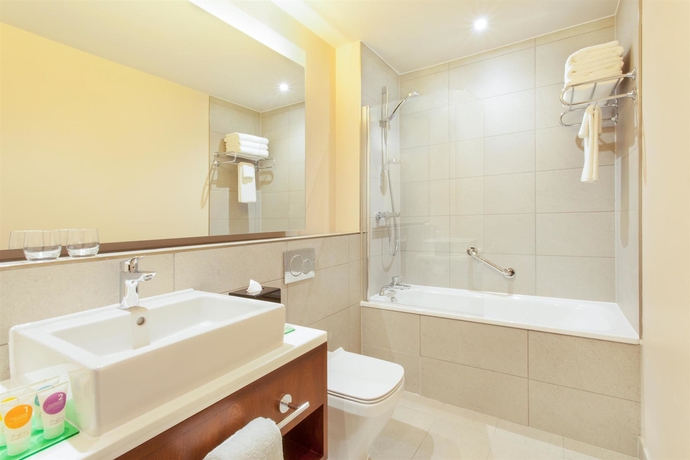 Imagen de la habitación del Hotel Hyatt Place West London Hayes. Foto 10