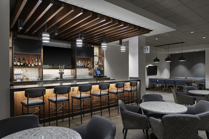Imagen del bar/restaurante del Hotel Hyatt Place Wilmington Riverfront. Foto 2