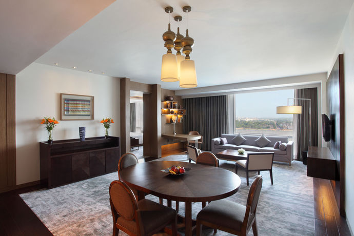 Imagen de la habitación del Hotel Hyatt Regency Ahmedabad. Foto 5