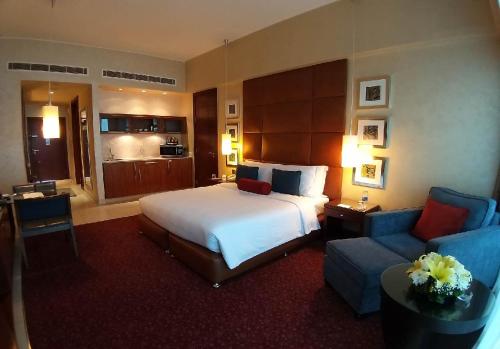 Imagen de la habitación del Hotel Hyatt Regency Al Kout Mall. Foto 8