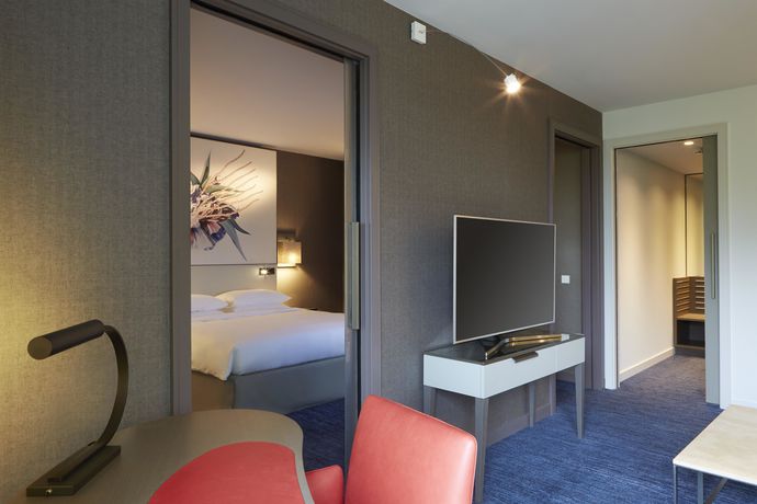 Imagen de la habitación del Hotel Hyatt Regency Amsterdam. Foto 19