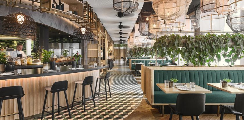 Imagen del bar/restaurante del Hotel Hyatt Regency Amsterdam. Foto 8