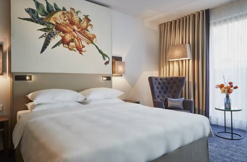 Imagen de la habitación del Hotel Hyatt Regency Amsterdam. Foto 24