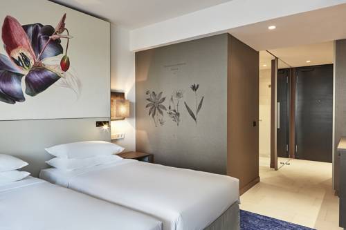Imagen de la habitación del Hotel Hyatt Regency Amsterdam. Foto 30