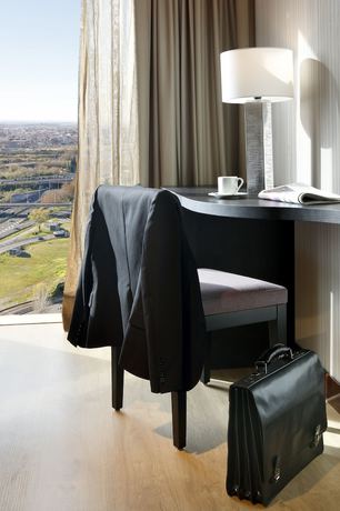 Imagen de la habitación del Hotel Hyatt Regency Barcelona Tower. Foto 10