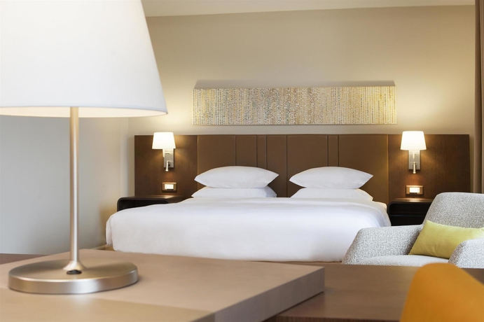 Imagen de la habitación del Hotel Hyatt Regency Belgrade. Foto 3