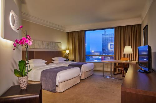 Imagen de la habitación del Hotel Hyatt Regency Belgrade. Foto 13
