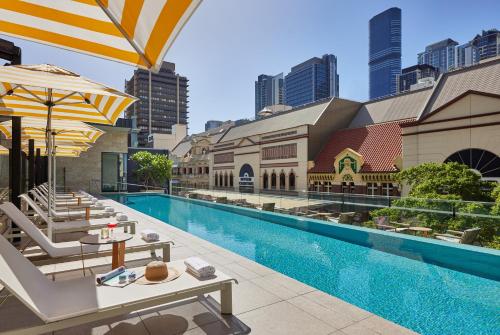 Imagen de la piscina del Hotel Hyatt Regency Brisbane. Foto 20