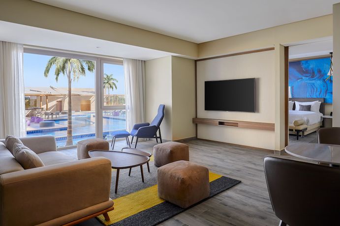 Imagen de la habitación del Hotel Hyatt Regency Cairo West. Foto 11