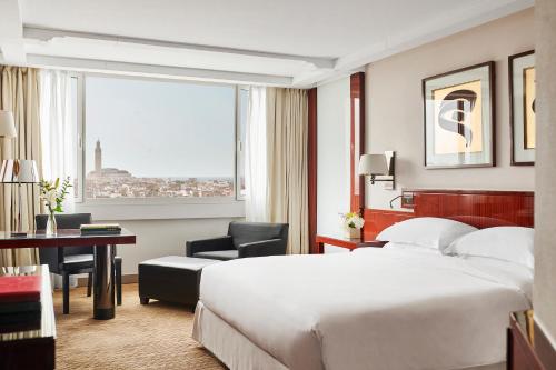 Imagen de la habitación del Hotel Hyatt Regency Casablanca. Foto 16