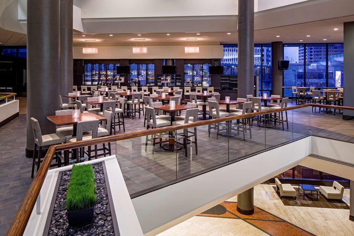 Imagen del bar/restaurante del Hotel Hyatt Regency Columbus. Foto 5