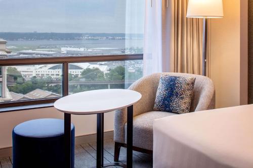 Imagen de la habitación del Hotel Hyatt Regency Crystal City at Reagan National Airport. Foto 6
