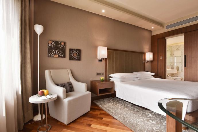 Imagen de la habitación del Hotel Hyatt Regency Delhi. Foto 9