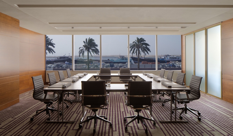 Imagen de los interiores del Hotel Hyatt Regency Dubai. Foto 3