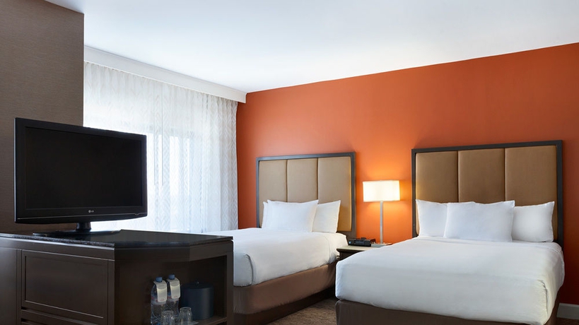 Imagen de la habitación del Hotel Hyatt Regency Dulles. Foto 7