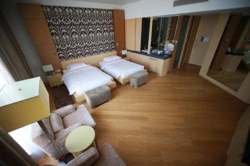 Imagen de la habitación del Hotel Hyatt Regency Dushanbe. Foto 6