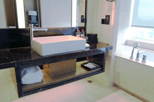 Imagen de la habitación del Hotel Hyatt Regency Fuzhou Cangshan. Foto 6