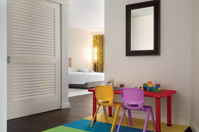 Imagen de la habitación del Hotel Hyatt Regency Guam. Foto 14