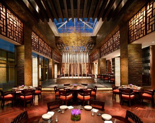 Imagen del bar/restaurante del Hotel Hyatt Regency Guiyang. Foto 9
