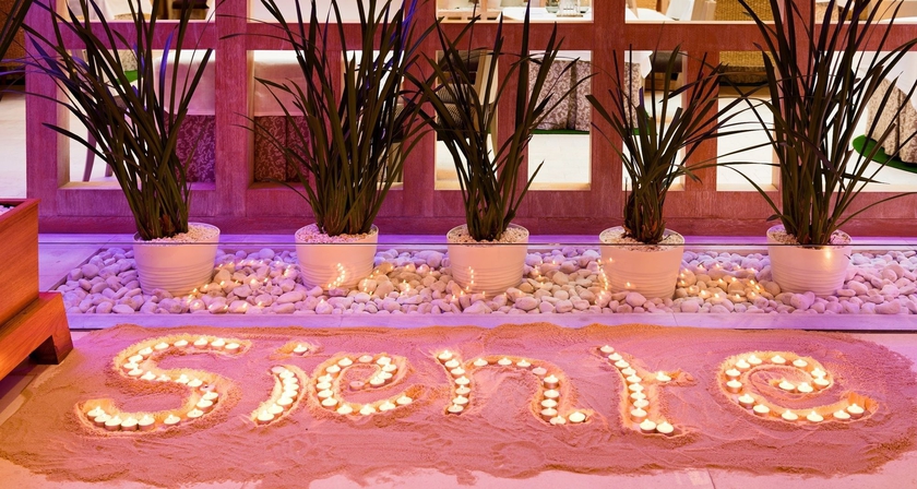 Imagen del bar/restaurante del Hotel Hyatt Regency Hesperia Madrid. Foto 3