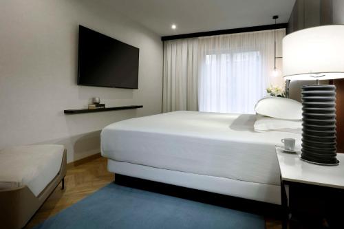 Imagen de la habitación del Hotel Hyatt Regency Hesperia Madrid. Foto 14