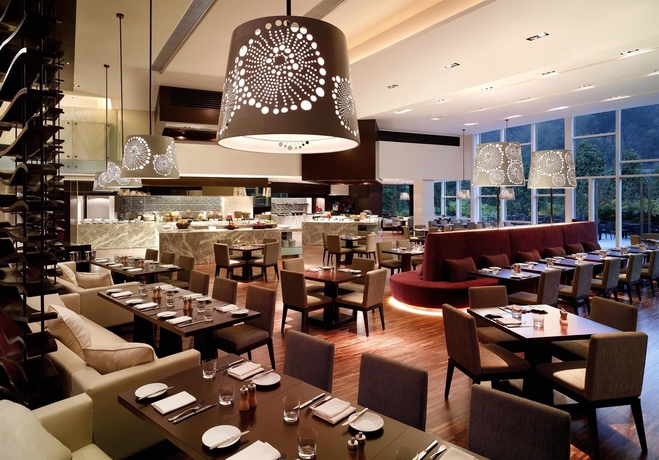 Imagen del bar/restaurante del Hotel Hyatt Regency Hong Kong, Sha Tin. Foto 3