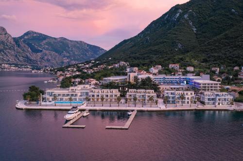 Imagen general del Hotel Hyatt Regency Kotor Bay Resort. Foto 9