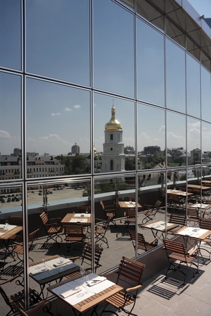 Imagen del bar/restaurante del Hotel Hyatt Regency Kyiv. Foto 2
