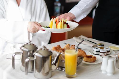 Imagen de la habitación del Hotel Hyatt Regency Kyiv. Foto 16