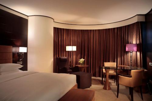 Imagen de la habitación del Hotel Hyatt Regency Kyiv. Foto 19