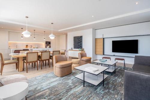 Imagen de la habitación del Hotel Hyatt Regency Lisbon. Foto 10