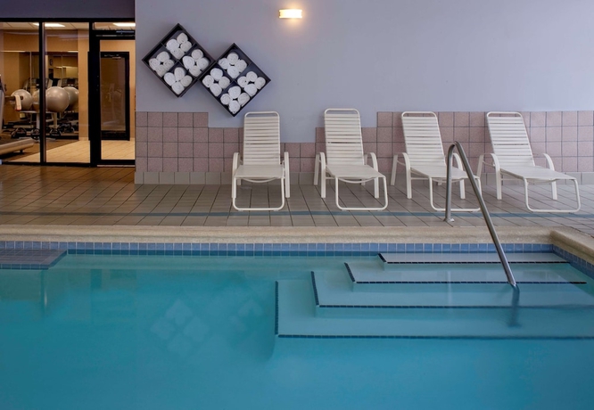 Imagen de la piscina del Hotel Hyatt Regency Lisle Near Naperville. Foto 19