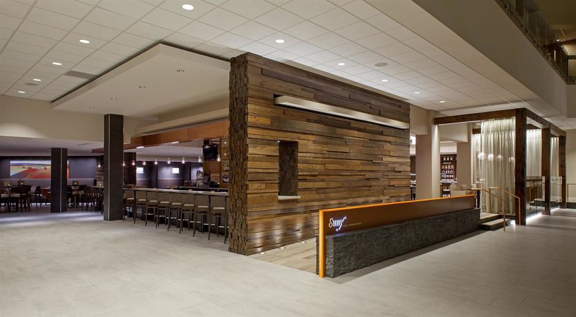 Imagen del bar/restaurante del Hotel Hyatt Regency Louisville. Foto 4