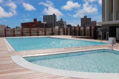 Imagen de la piscina del Hotel Hyatt Regency Naha, Okinawa. Foto 8
