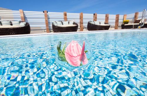 Imagen de la piscina del Hotel Hyatt Regency Naha, Okinawa. Foto 10