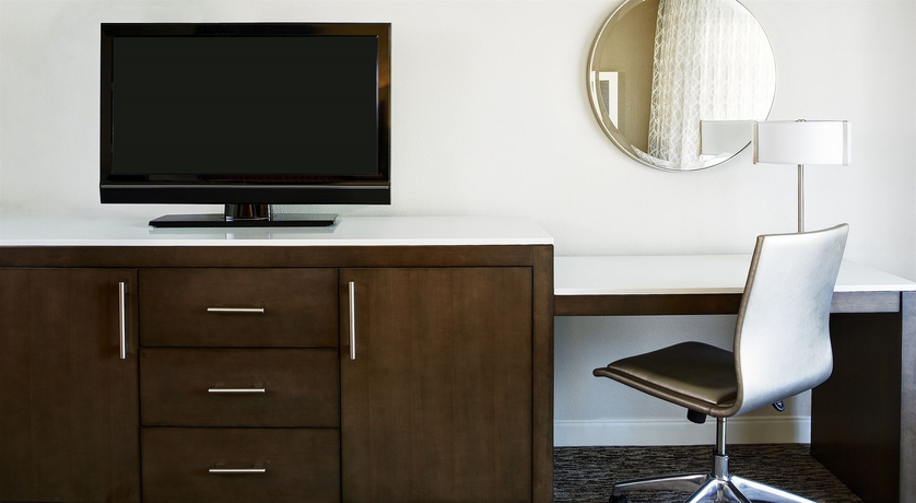 Imagen de la habitación del Hotel Hyatt Regency Newport Beach. Foto 7