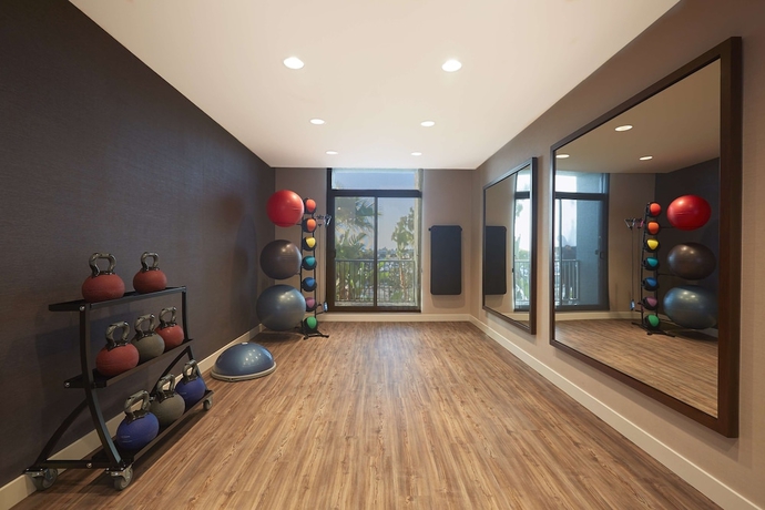 Imagen de los interiores del Hotel Hyatt Regency Newport Beach West. Foto 17