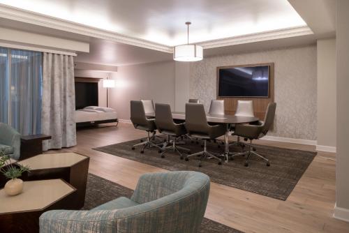 Imagen de la habitación del Hotel Hyatt Regency Orlando International Airport. Foto 9