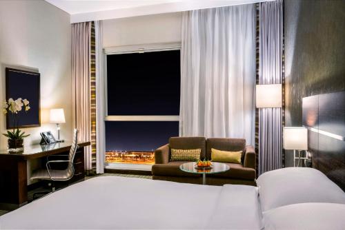 Imagen de la habitación del Hotel Hyatt Regency Oryx Doha. Foto 13