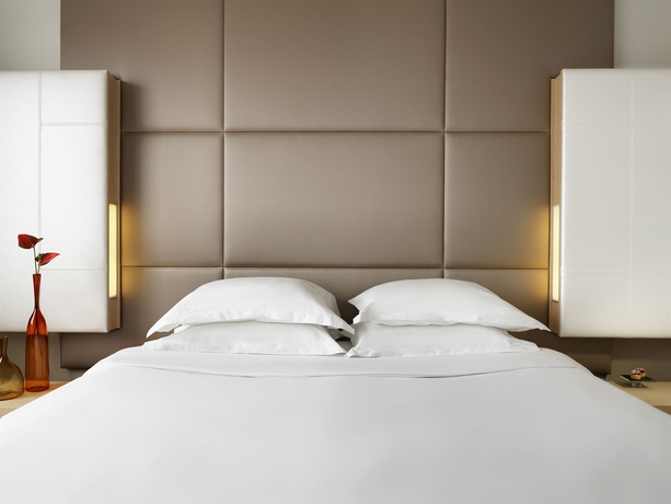 Imagen de la habitación del Hotel Hyatt Regency Paris Etoile. Foto 8