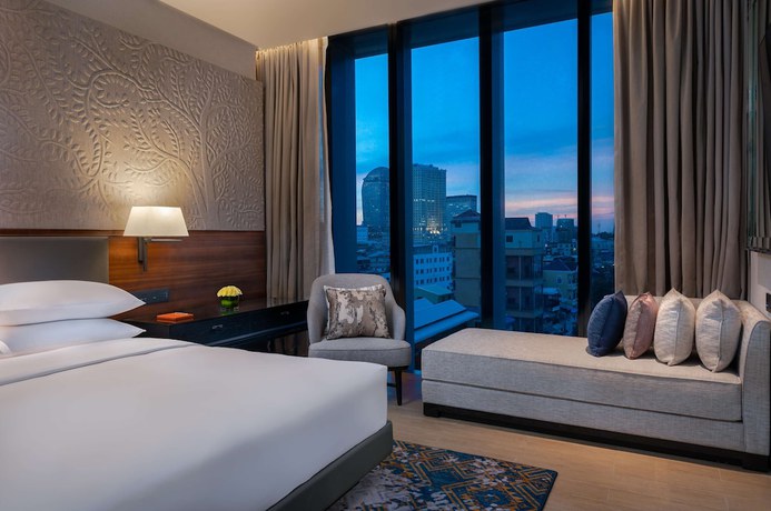 Imagen de la habitación del Hotel Hyatt Regency Phnom Penh. Foto 9