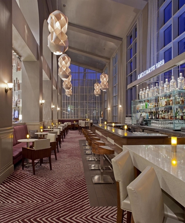 Imagen del bar/restaurante del Hotel Hyatt Regency Sacramento. Foto 5