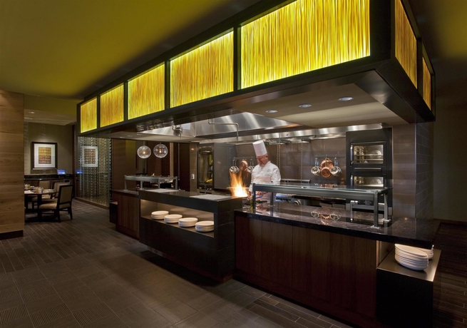 Imagen del bar/restaurante del Hotel Hyatt Regency San Antonio Riverwalk. Foto 4