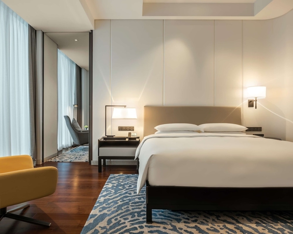 Imagen de la habitación del Hotel Hyatt Regency Shanghai Global Harbor. Foto 15