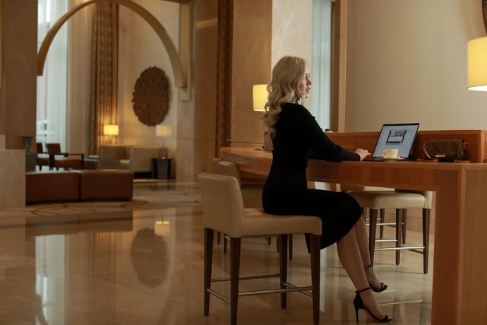 Imagen del bar/restaurante del Hotel Hyatt Regency Tashkent. Foto 2