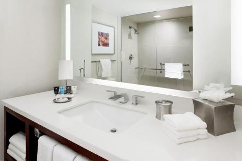 Imagen de la habitación del Hotel Hyatt Regency Times Square. Foto 17