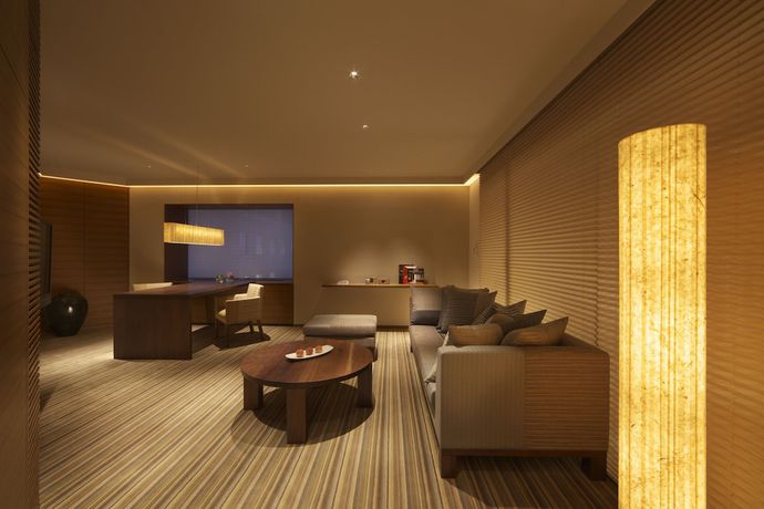 Imagen de la habitación del Hotel Hyatt Regency Tokyo. Foto 4